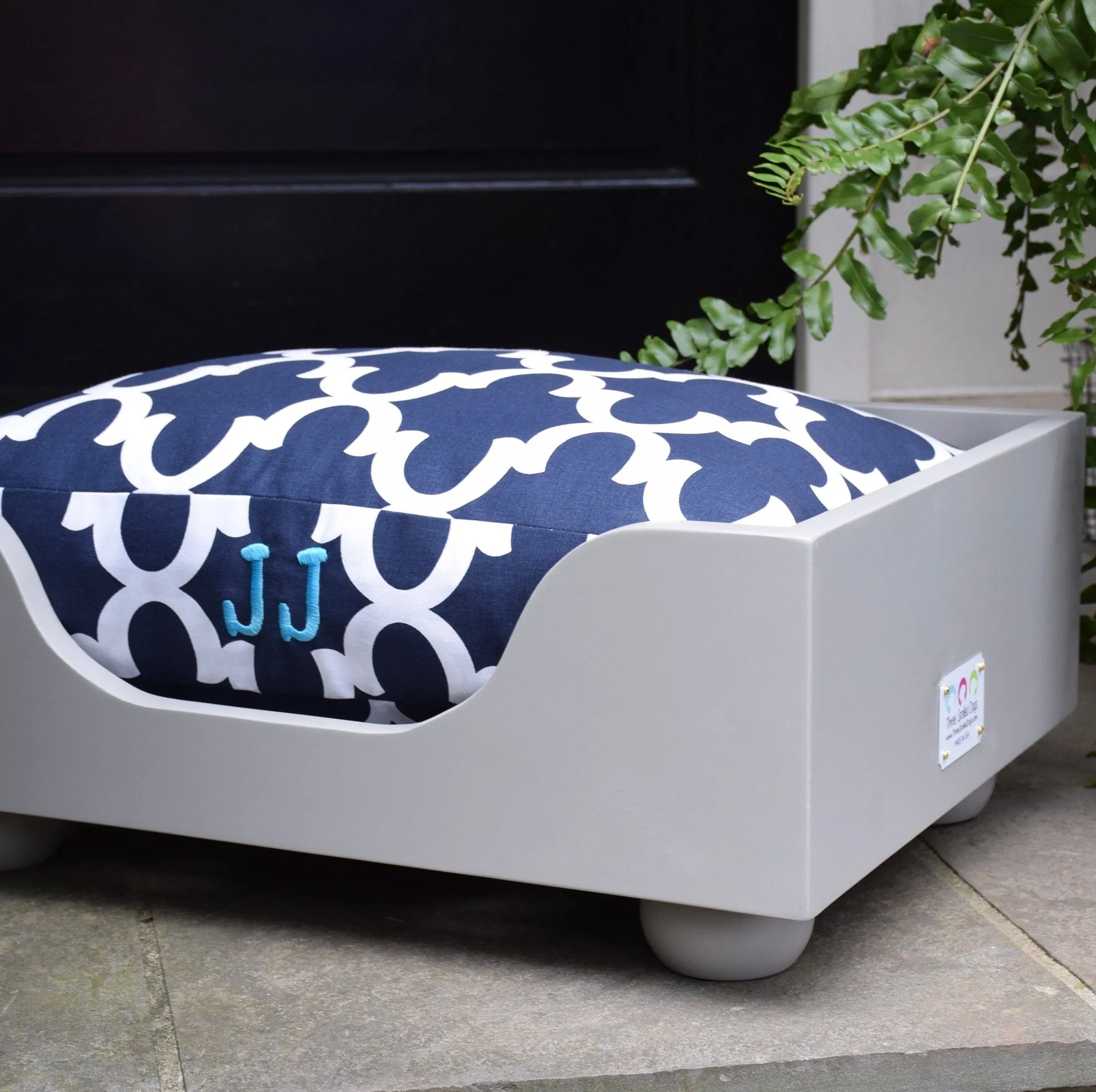 Luxury Elevated Dog Beds as Seen in Southern Living with Free Shipping