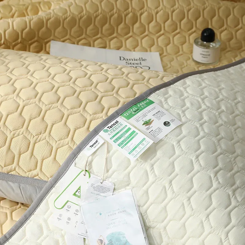 Yeknu High-end Ultra-thickness Natural Latex Summer Mat for Bed Lyocell Fabric Cool Feel Bed Mat Silky Can Sleep Naked Mattress Pad